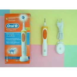 CEPILLO DENTAL ELECTRICO RECARGABLE ORAL-B VITALITY PRECISION CLEAN COLOR NARANJA